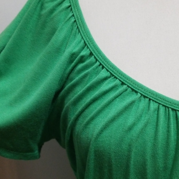 Flowy top ๐ - Picture 5 of 7